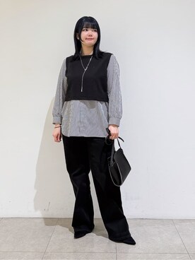 「INDIVI（インディヴィ）の【洗える／UVケア】レイヤード風デザイントップス（Tシャツ/カットソー、ブラック系）」を使った、emikaさん（レディース・153cm）の冬コーディネート