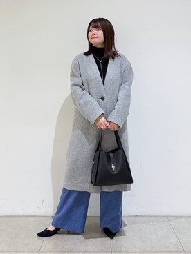「INDIVI（インディヴィ）の【軽量／ウール混】ライトフォルム ロングコート（ノーカラーコート、グレー系）」を使った、emikaさん（レディース・153cm）の冬コーディネート