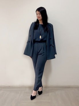 「アイテム（スーツパンツ、グリーン系）」を使った、emikaさん（レディース・153cm）の夏コーディネート