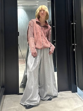 「高見え」｜「アイテム（スウェットパンツ）」を使った、taigawedさん（メンズ・174cm）の秋コーディネート