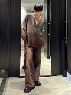 「アイテム（デニムパンツ、レッド系）」を使った、taigawedさん（メンズ・174cm）の秋コーディネート