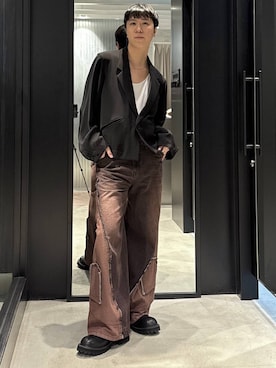 「アイテム（デニムパンツ、レッド系）」を使った、taigawedさん（メンズ・174cm）の秋コーディネート