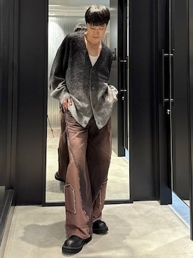 「アイテム（デニムパンツ、レッド系）」を使った、taigawedさん（メンズ・174cm）の秋コーディネート