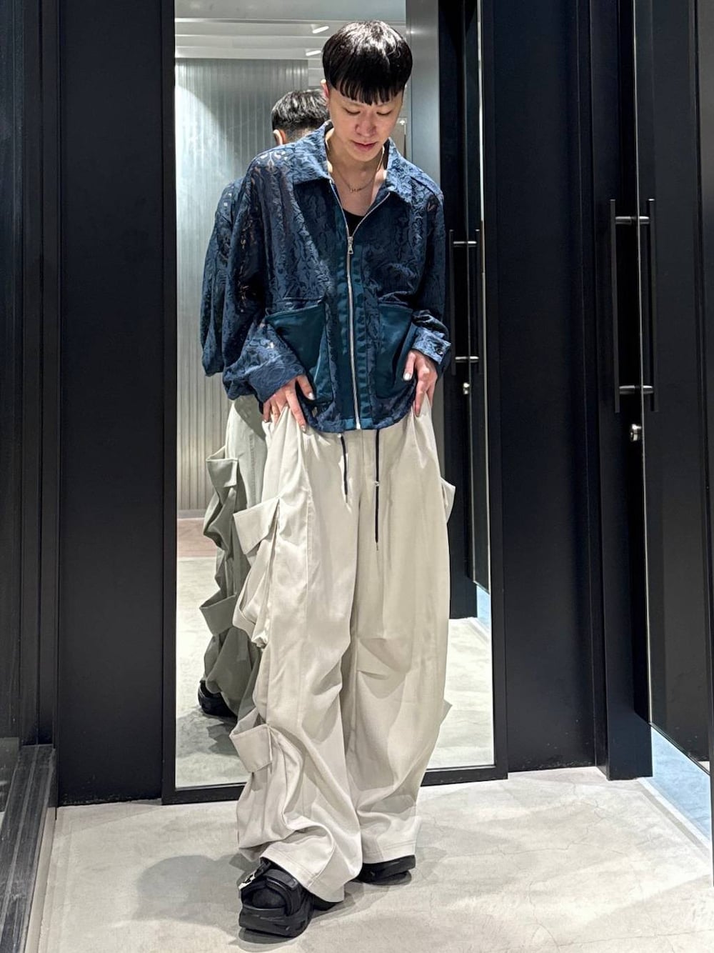「ワイドパンツ、オーバーサイズ、モテ、モード、高見え、着痩せ・細見え、HARE、韓国系、ラフ、韓国ファッション、春コーデ、夏コーデ、秋コーデ、シャツ、ブルゾン」｜「HAREのアソートチェーンネックレス(HARE)（ネックレス、シルバー系）」を使った、taigawedさん（メンズ・174cm）の春コーディネートの1枚目の写真