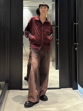 「アイテム（デニムパンツ、レッド系）」を使った、taigawedさん（メンズ・174cm）の秋コーディネート