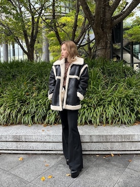 「モード系」｜「アイテム（ムートンコート）」を使った、國岡朋実さん（レディース・156cm）の秋コーディネート