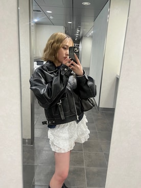 「MURUA（ムルーア）のアイテム（ブルゾン）」を使った、國岡朋実さん（レディース・156cm）の春コーディネート