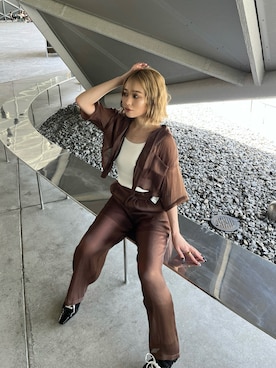 「MURUA（ムルーア）のアイテム（キャミソール）」を使った、國岡朋実さん（レディース・156cm）の夏コーディネート