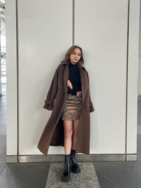 「MURUA（ムルーア）のアイテム（ステンカラーコート）」を使った、國岡朋実さん（レディース・156cm）の冬コーディネート