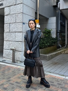 「MURUA（ムルーア）のアイテム（ボストンバッグ）」を使った、國岡朋実さん（レディース・156cm）の春コーディネート