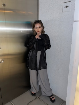 「MURUA（ムルーア）のアイテム（その他シューズ）」を使った、國岡朋実さん（レディース・156cm）の春コーディネート