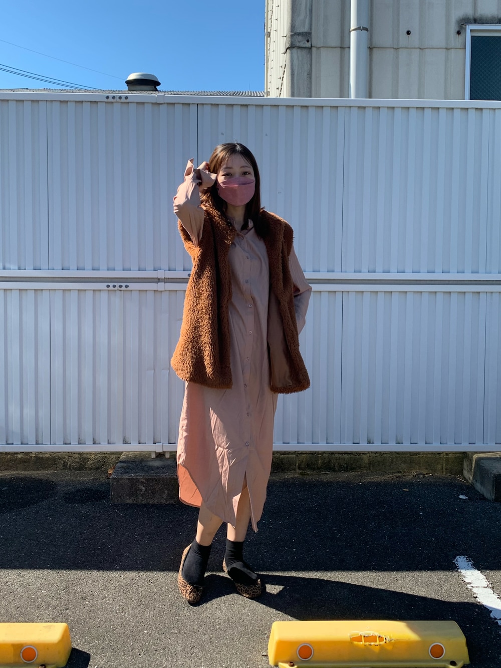 「LEPSIMのソフトフラットパンプスSS　859041（パンプス、その他）」を使った、ychiさん（レディース・162cm）の秋コーディネートの1枚目の写真