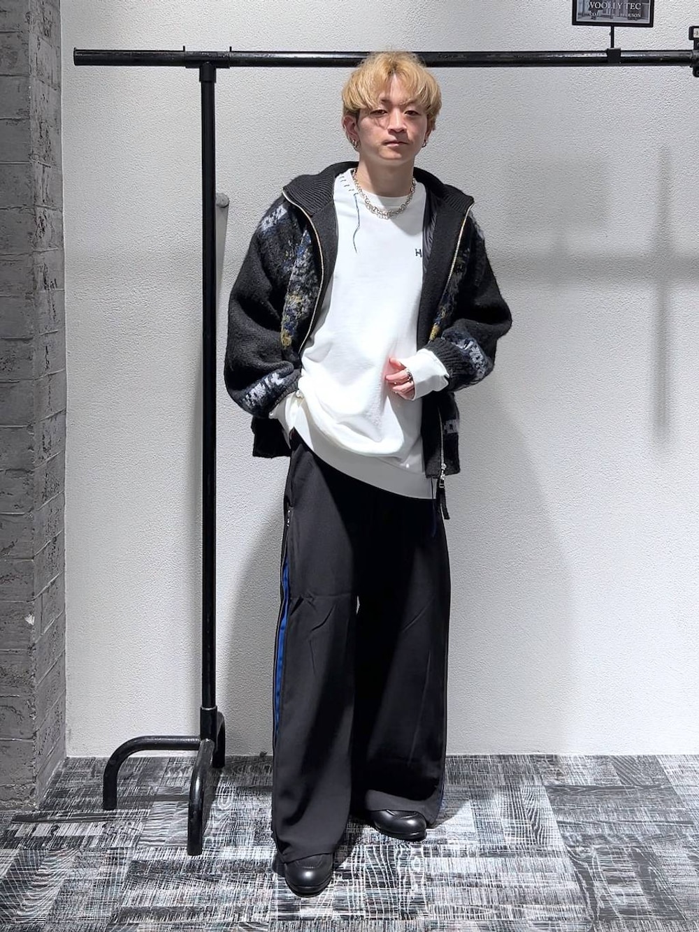 ダブルZIPレイヤードラインパンツ(HARE)を使ったショップ
