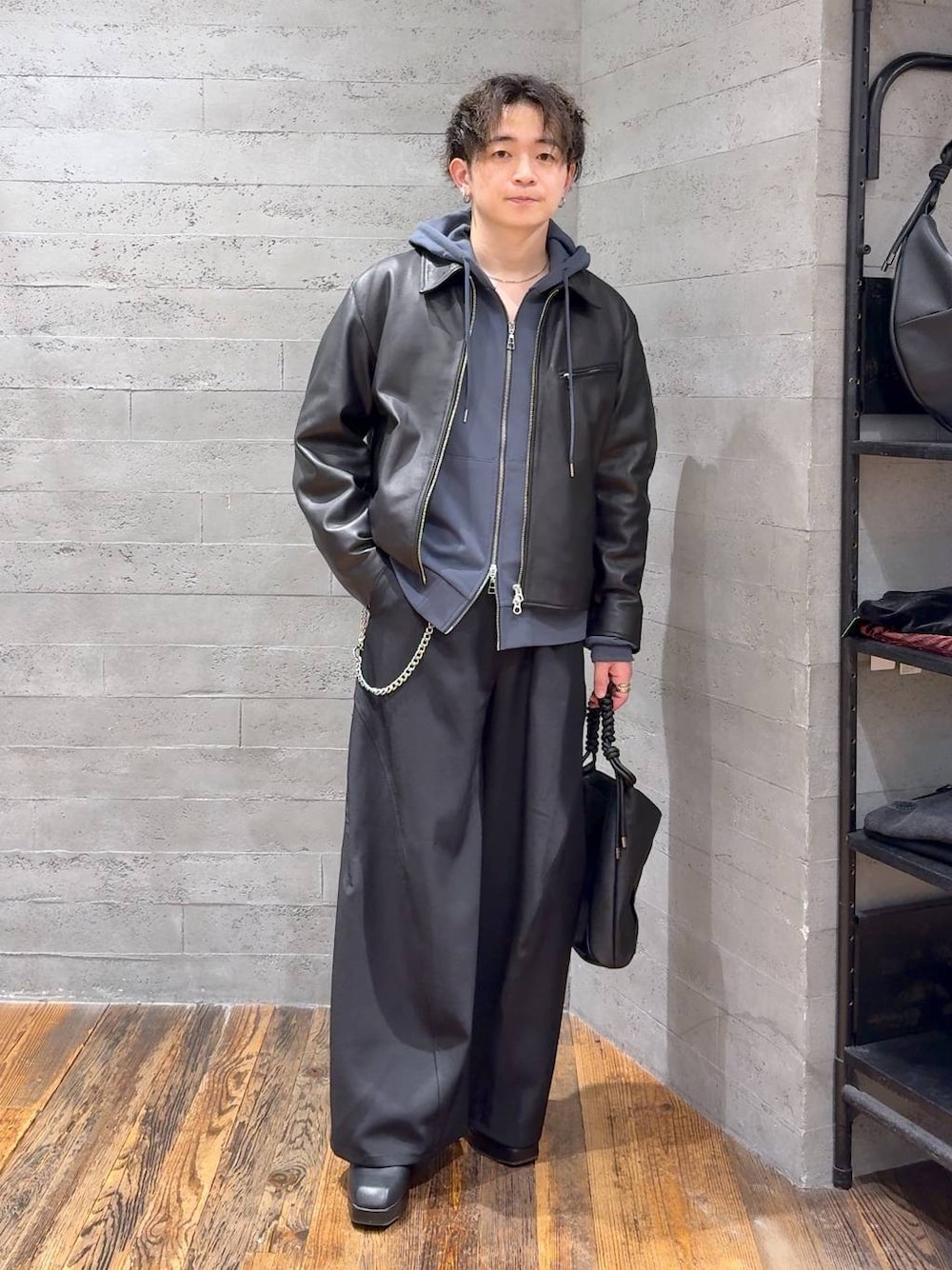 フォームレスレザーブルゾン(HARE)を使った人気ファッション