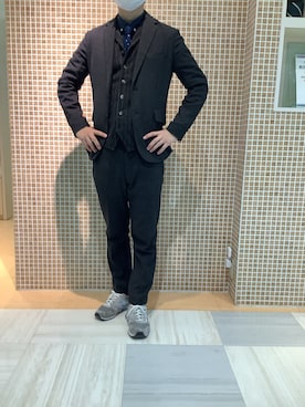 「TOKYO SHIRTS（トウキョウシャツ）のストライプ 前身カットラペル　ニットジ（ベスト）」を使った、BRICK HOUSE シャツ工房 葛西アリオ店さん（メンズ・173cm）の冬コーディネート