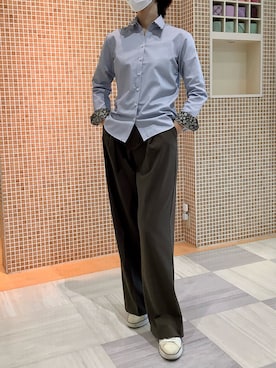 「アイテム（ビジネスシャツ）」を使った、BRICK HOUSE シャツ工房 葛西アリオ店さん（レディース・170cm）の秋コーディネート