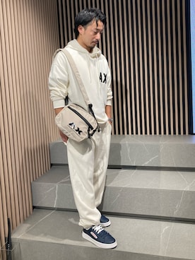「ARMANI EXCHANGE（アルマーニエクスチェンジ）のアイテム（パーカー）」を使った、Y. SHOTAROさん（メンズ・163cm）の夏コーディネート
