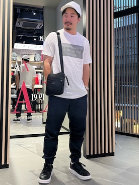 「みんなの白Tフェス」｜「アイテム（スウェットパンツ）」を使った、Y. SHOTAROさん（メンズ・163cm）の夏コーディネート