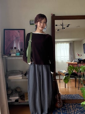 「JEANASIS（ジーナシス）のバックタックコクーンパンツ/663465（スラックス、グレー系）」を使った、HARUさん（レディース・163cm）の夏コーディネート