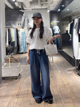 「JEANASIS（ジーナシス）のメルカドミニBAG/654097（ハンドバッグ、ホワイト系）」を使った、HARUさん（レディース・163cm）の春コーディネート