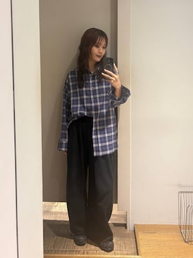 「JEANASIS（ジーナシス）のアソートチェックシャツLS/1054891（シャツ/ブラウス、ブルー系）」を使った、HARUさん（レディース・163cm）の夏コーディネート