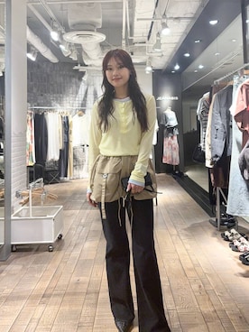 「アイテム（ポーチ）」を使った、HARUさん（レディース・163cm）の春コーディネート