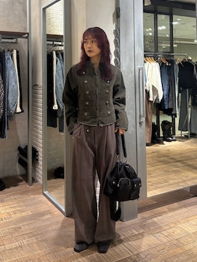 「JEANASIS（ジーナシス）のチェーンハンドルキンチャクBAG/1023355（ショルダーバッグ、ブラック系）」を使った、HARUさん（レディース・163cm）の秋コーディネート