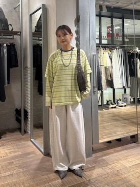 「JEANASIS（ジーナシス）のアイレットムーンショルダー/1049638（ショルダーバッグ、ブラック系）」を使った、HARUさん（レディース・163cm）の夏コーディネート