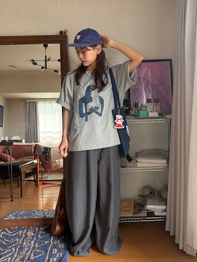 「JEANASIS（ジーナシス）のバックタックコクーンパンツ/663465（スラックス、グレー系）」を使った、HARUさん（レディース・163cm）の夏コーディネート
