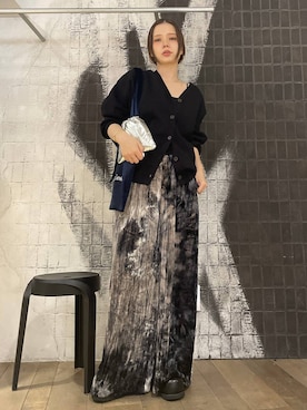 「アイテム（ポーチ）」を使った、AI_YOSHIHARAさん（レディース・165cm）の秋コーディネート