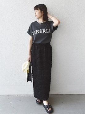 「SHIPS Colors（シップス カラーズ）のアイテム（ネックレス）」を使った、上條さん（レディース・162cm）の夏コーディネート