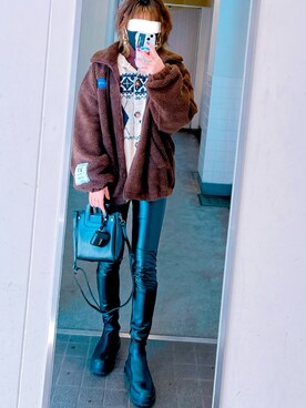 「Saint Laurent（サンローラン）のアイテム（PC・スマホグッズ/家電）」を使った、おりたさん（レディース・158cm）の冬コーディネート