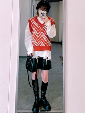 「フェイクレザー」｜「アイテム（PC・スマホグッズ/家電）」を使った、おりたさん（レディース・158cm）の春コーディネート