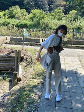 「THE NORTH FACE（ザノースフェイス）のTHE NORTH FACE MUSETTE BAG (ﾅﾁｭﾗﾙ/ﾌﾞﾗｯｸ)（ショルダーバッグ）」を使った、hiina17さん（レディース・160cm）の秋コーディネート