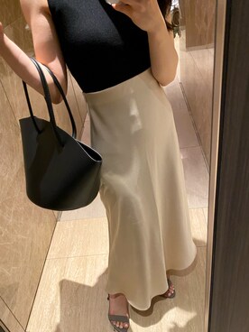 MONLYS(モンリス)さんのコーディネート