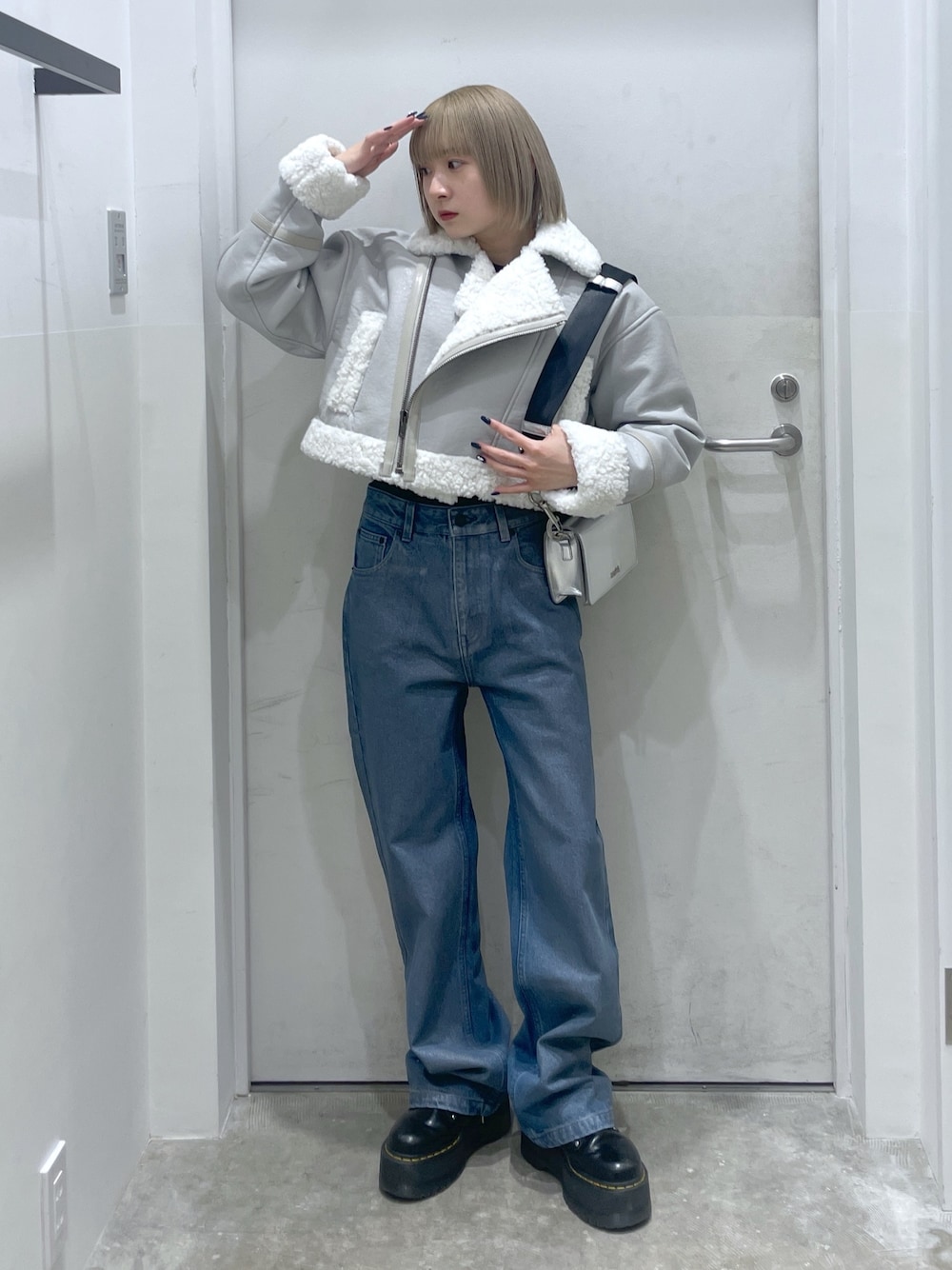 X-girl（エックスガール）の「CROPPED FAUX MOUTON RIDER'S JACKET