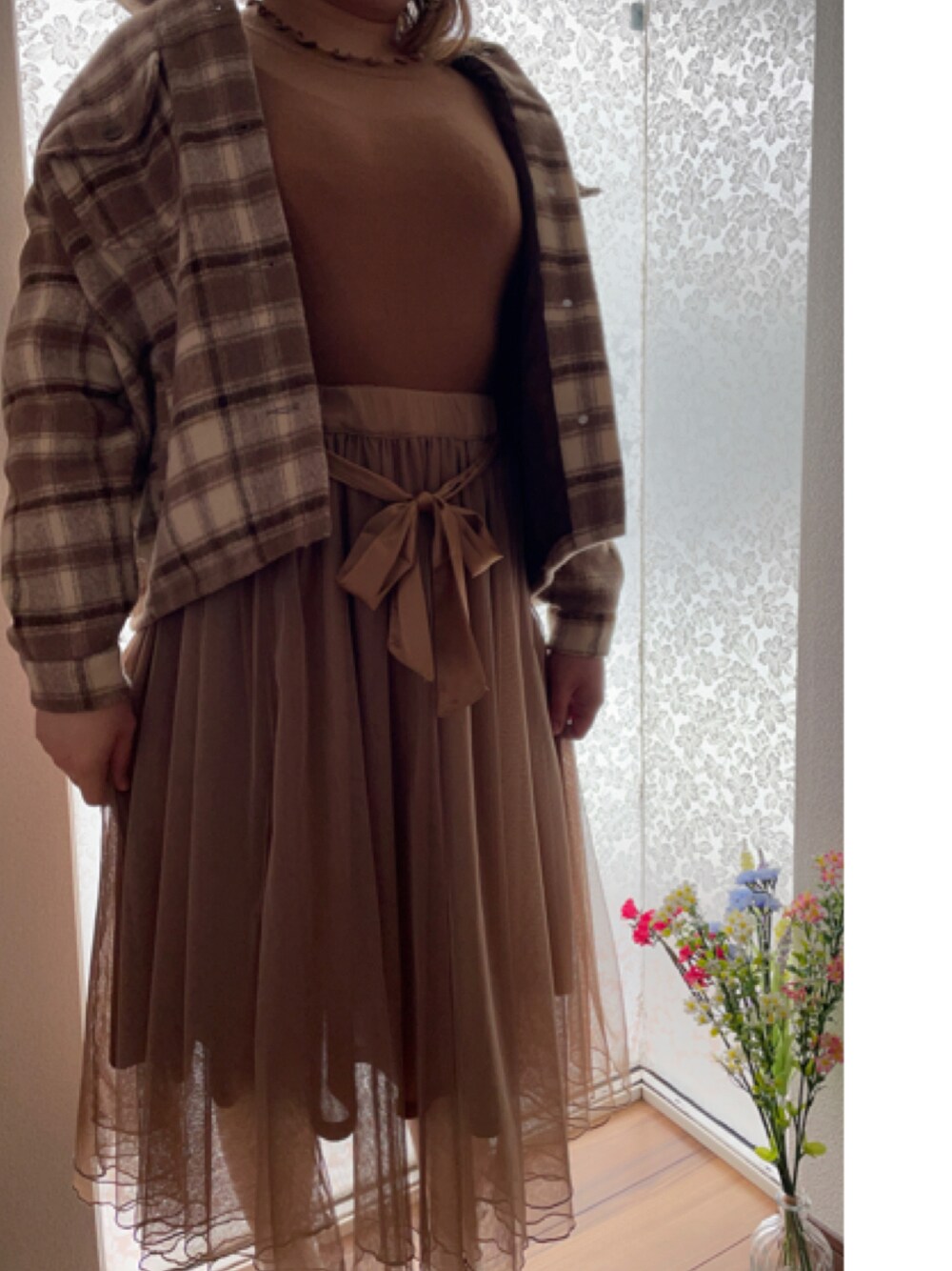 「ベージュコーデ」｜「Areeamの夢みたいなﾁｭｰﾙｽｶｰﾄ（スカート、ベージュ系）」を使った、ayuさん（レディース・164cm）の冬コーディネートの1枚目の写真