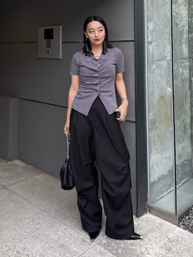「Lui's（ルイス）の前ギャザーデザイン半袖ニットプルオーバー（Tシャツ/カットソー、グレー系）」を使った、miuさん（レディース・158cm）の春コーディネート
