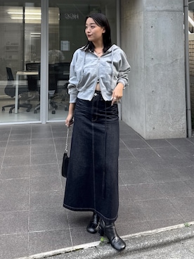 「アイテム（デニムスカート）」を使った、miuさん（レディース・158cm）の秋コーディネート