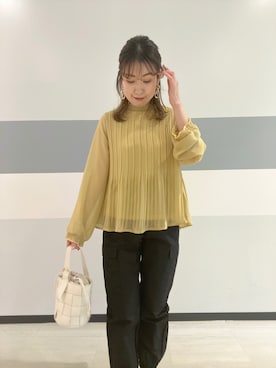 「編み込みバッグ」｜マユリさん（レディース・161cm）の春コーディネート