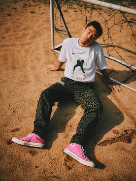 「PLEASURES（プレジャー）のアイテム（パンツ）」を使った、Ethan Chuさん（メンズ・172cm）の秋コーディネート