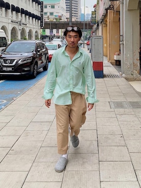 「アイテム（スリッポン）」を使った、Ethan Chuさん（メンズ・172cm）の夏コーディネート