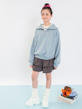 「MELLOW-LY（メロウリー）の【MELLOW-LY/WEB限定/ZOZO先行】ハーフジップレイヤードトップス（スウェット、ブルー系）」を使った、branshesさん（キッズ・120cm）の秋コーディネート