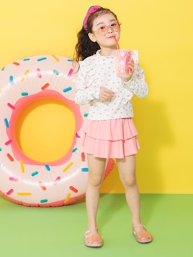 「BRANSHES（ブランシェス）の【水着 / SWIM / WEB限定】長袖ラッシュガード＆スカパン２点セット（水着、ピンク系）」を使った、branshesさん（キッズ・110cm）の夏コーディネート