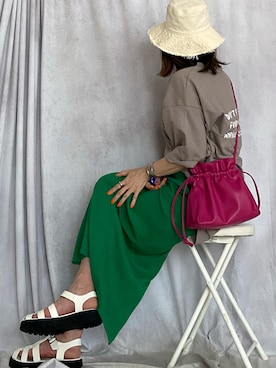 「バックロゴ」｜「アイテム（バッグ）」を使った、♥︎ 𝕃𝕆𝕍𝔼 ♥︎さん（レディース・163cm）の夏コーディネート