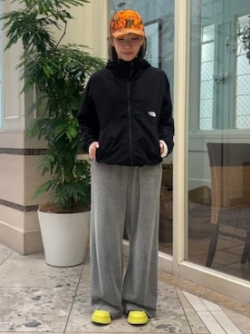 「THE NORTH FACE（ザノースフェイス）のTHE NORTH FACE / コンパクト ジャケット（ナイロンジャケット、ブラック系）」を使った、BEAMS BOYさん（レディース・169cm）の秋コーディネート