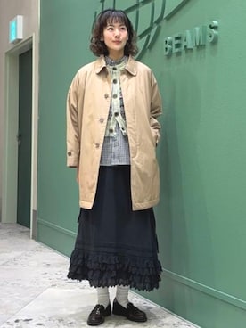 「アイテム（ステンカラーコート）」を使った、BEAMS BOYさん（レディース・168cm）の秋コーディネート