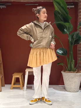 「アイテム（ナイロンジャケット）」を使った、BEAMS BOYさん（レディース・155cm）の秋コーディネート