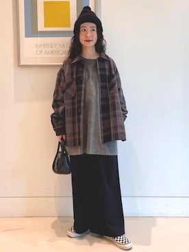 「グレーコーデ」｜「アイテム（その他アウター）」を使った、BEAMS BOYさん（レディース・151cm）の秋コーディネート