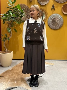 「BEAMS BOY（ビームスボーイ）のジャカード ニットベスト（ベスト、ブラウン系）」を使った、BEAMS BOYさん（レディース・166cm）の秋コーディネート